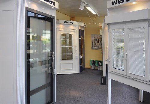 https://www.neckarfenster.de/content/igal/neckarfenster_ausstellung9-XEN6NZ-L-121.jpg