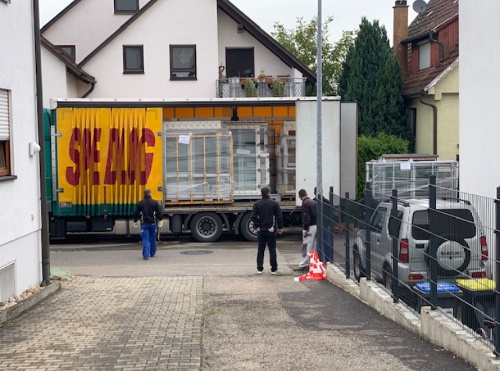 Heute große Fensteranlieferung - wir montieren aber auch einzelne Fenster!